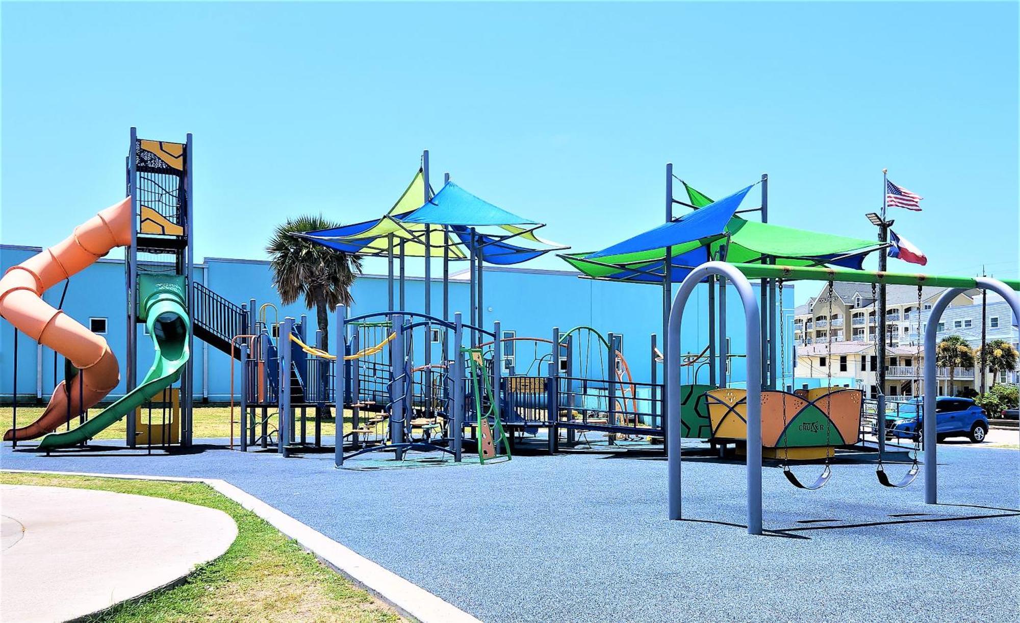Casaazul-2605B-Pleasure Pier & Beach A Block Away- 3Bed 2Bath 7 Beds- 7 Minutes To Cruise Terminal Galveston Eksteriør billede